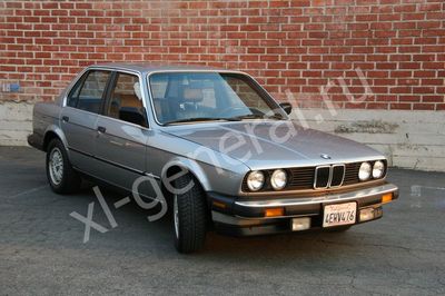 Автостекло BMW 3 E30